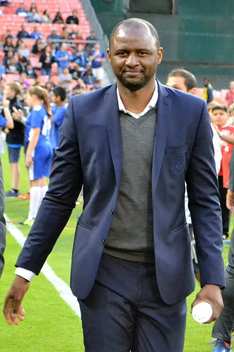 Patrick Vieira với nghiệp huấn luyện tại Crystal Palace sau những năm ở Arsenal.